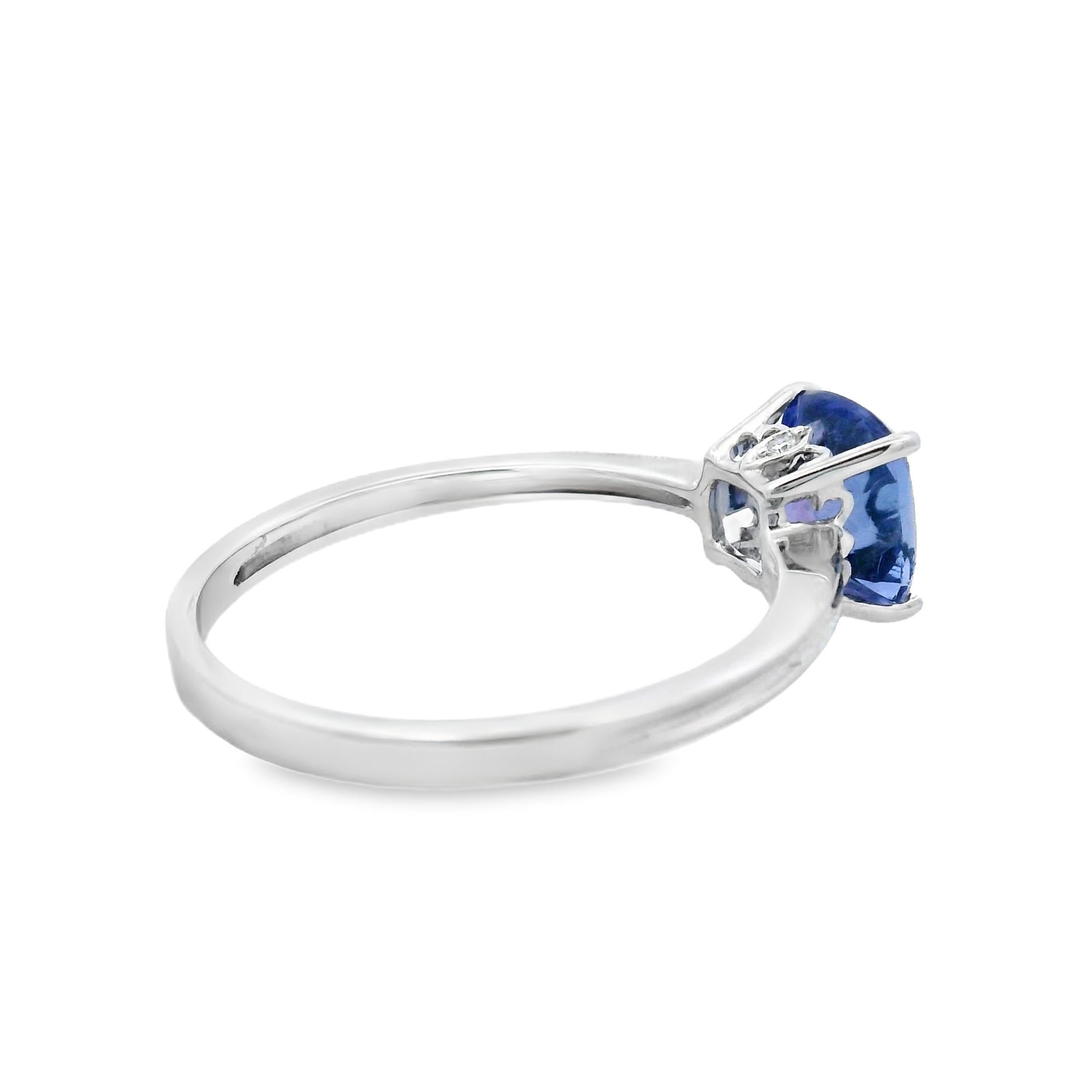 Kissen Tansanit und Diamant Ring 1,60ct in 14K Weißgold Größe 7 im Zustand „Neu“ im Angebot in New York, NY