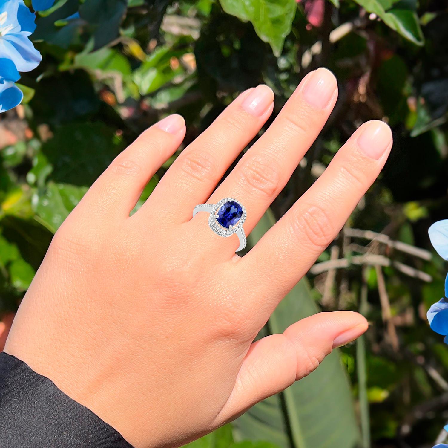 Contemporary Cushion Tanzanite Ring With Diamonds 2.65 Carats 14K White Gold For Sale