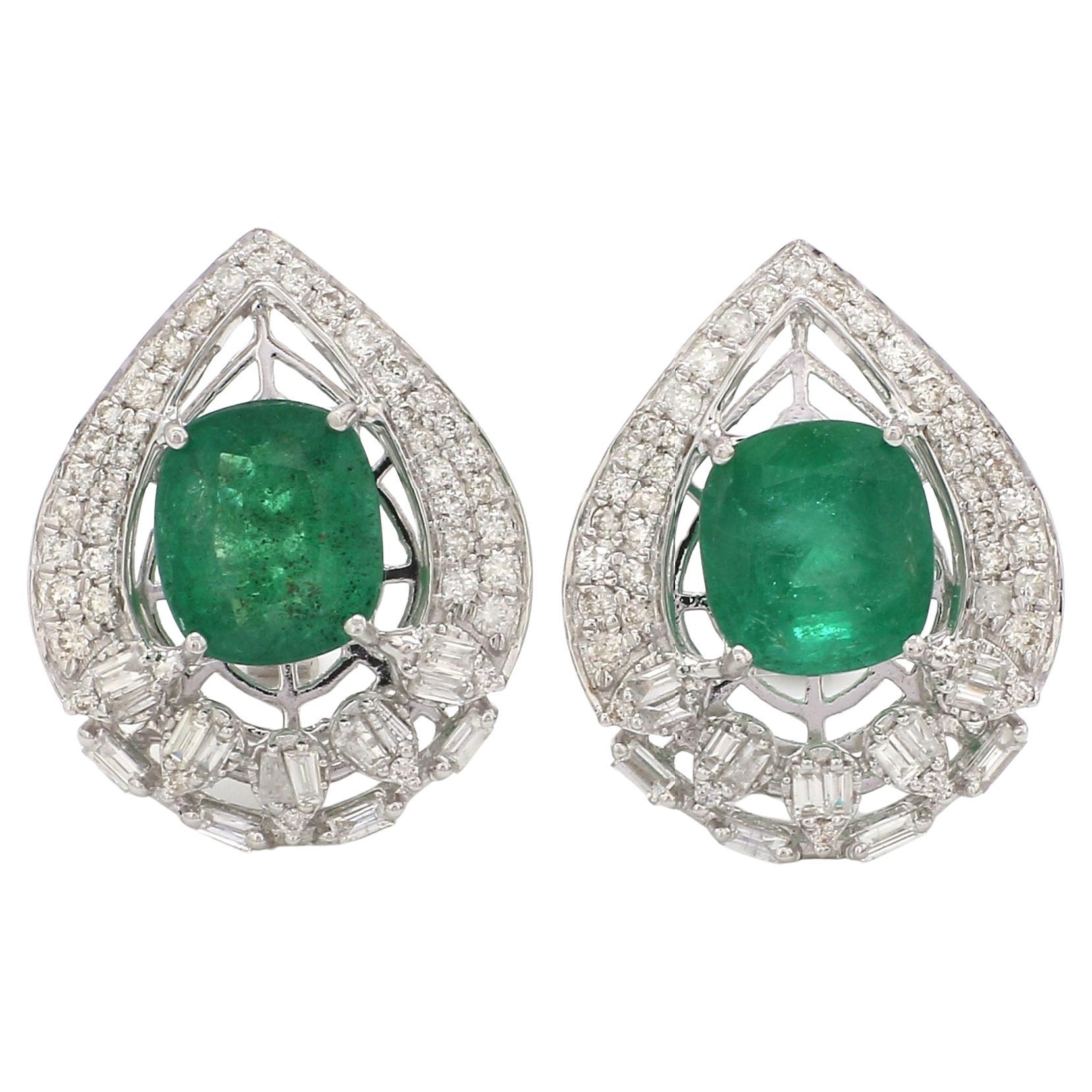 Cushion Natural Emerald Gemstone Fine Stud Earrings Diamond 18 Karat White Gold For Sale