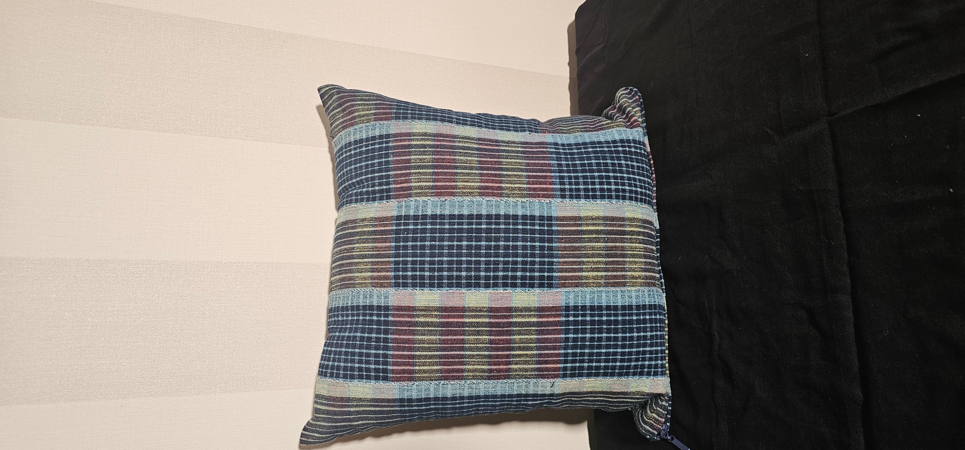Cojines tejidos con tela yoruba en Bueno estado para la venta en Glasgow, GB