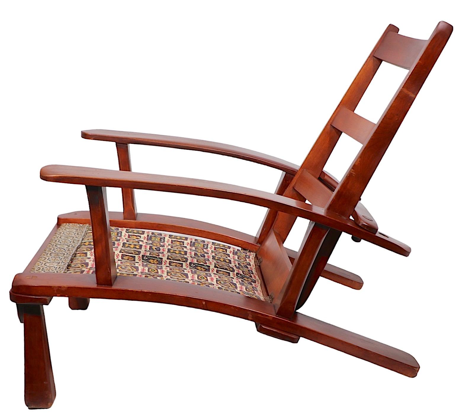 Chaise longue inclinable de style Morris, chic et sophistiquée, conçue par Herman de Vries, pour l'espace de vie.  Cushman Furniture Company, fabriqué dans le Vermont vers les années 1930. La chaise est équipée d'un dossier réglable en trois