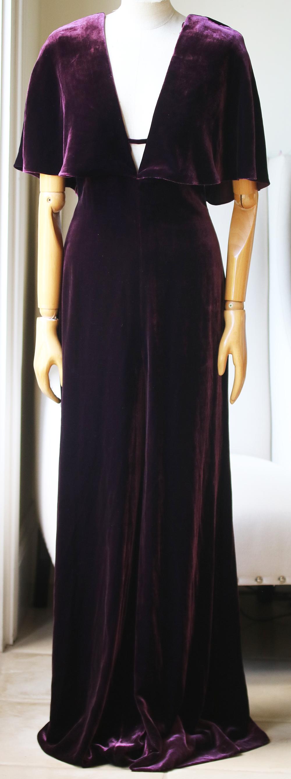 The right jumpsuit will take minimal styling and make you look instantly put-together. Accomplishing just that, Cushnie et Ochs' dark-plum velvet design has floaty cape-effect sleeves and an elongating wide-leg silhouette. Dark-plum velvet.