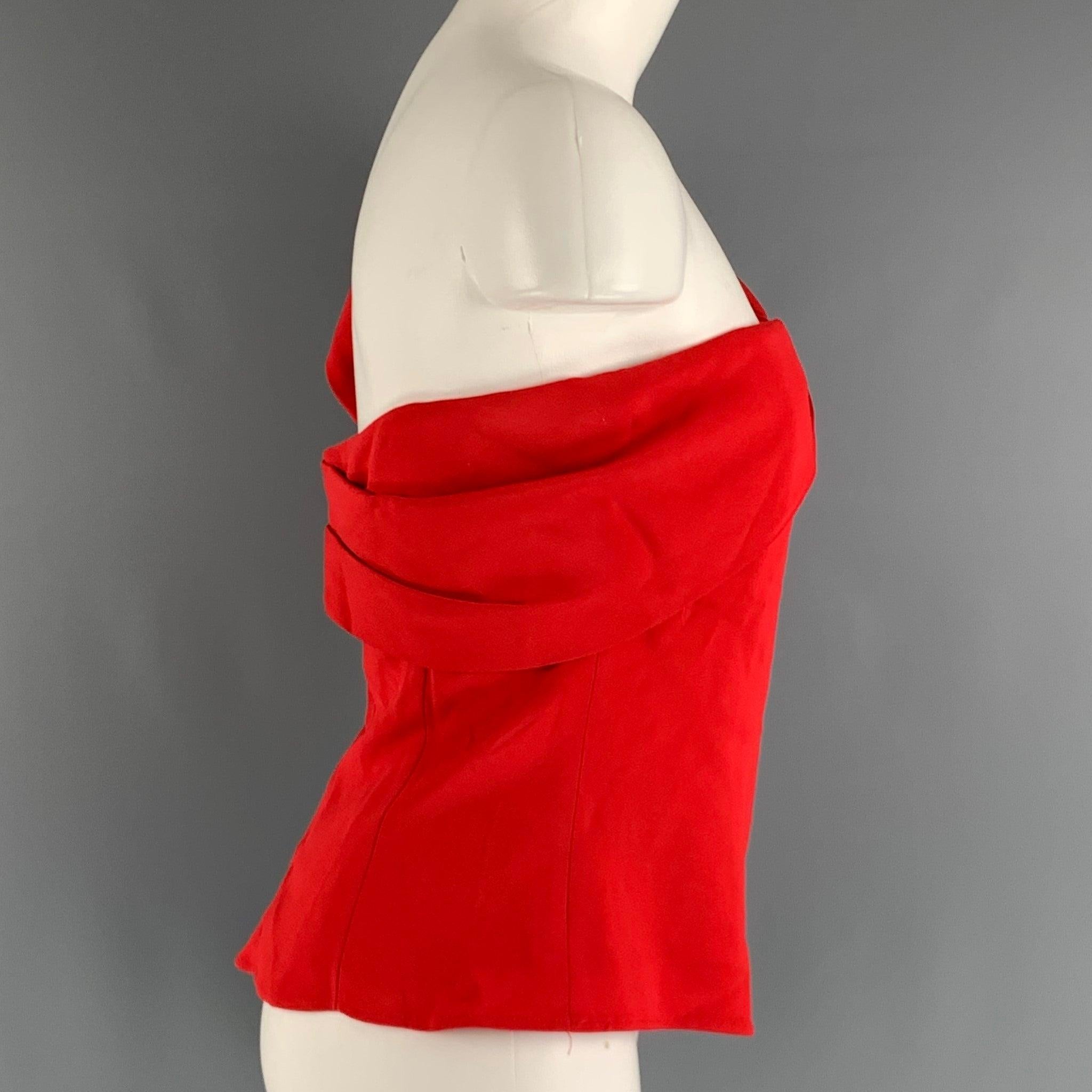CUSHNIE ET OCHS comes in a red viscose and elastane jersey material featuring a one shoulder style, front design, and a side zipper closure. Excellent Pre-Owned Condition. 

Marked:   8 

Measurements: 
  Bust: 35 inches Length: 15 inches 
  
  
