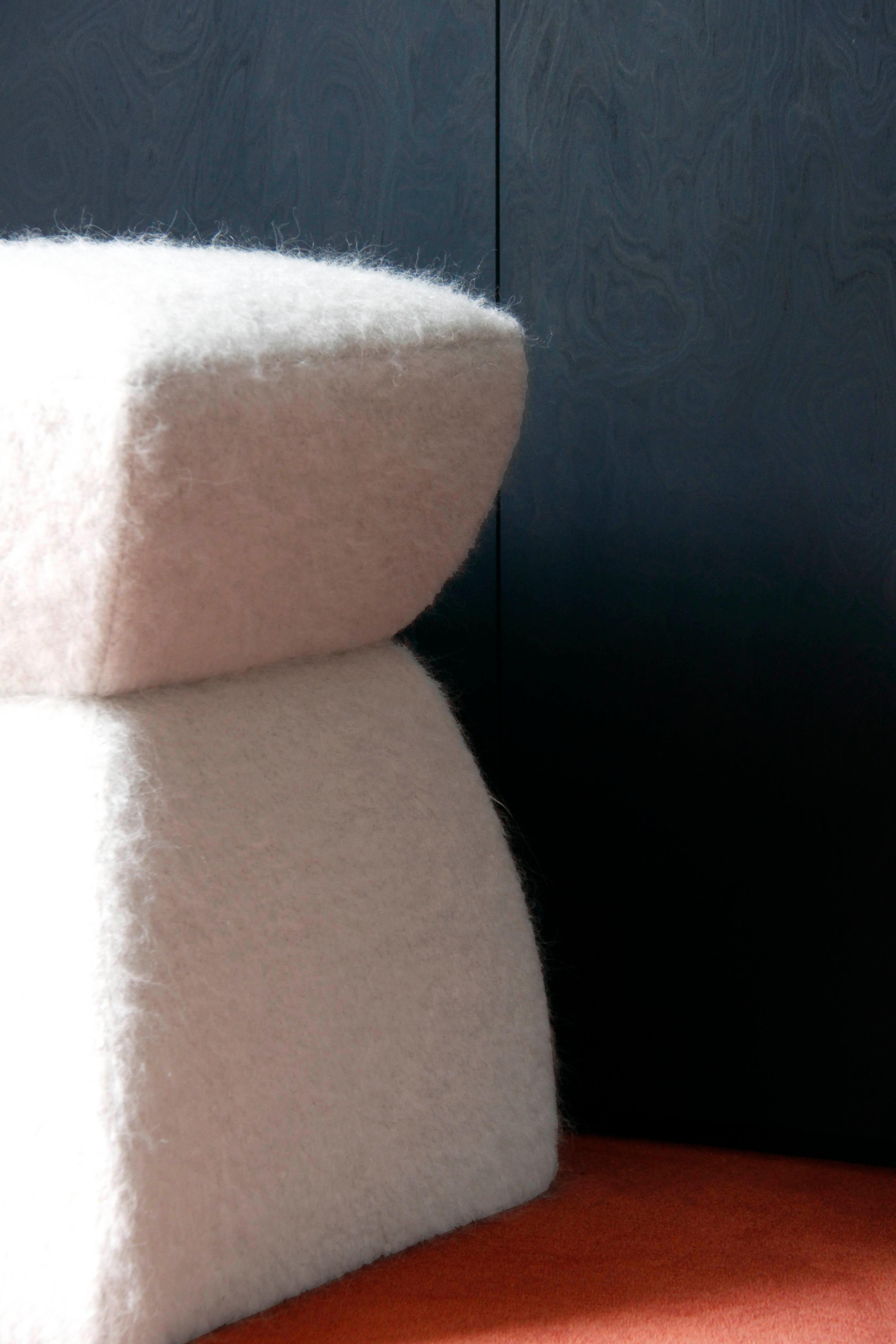 XXIe siècle et contemporain pouf 'Cusi' en mohair blanc