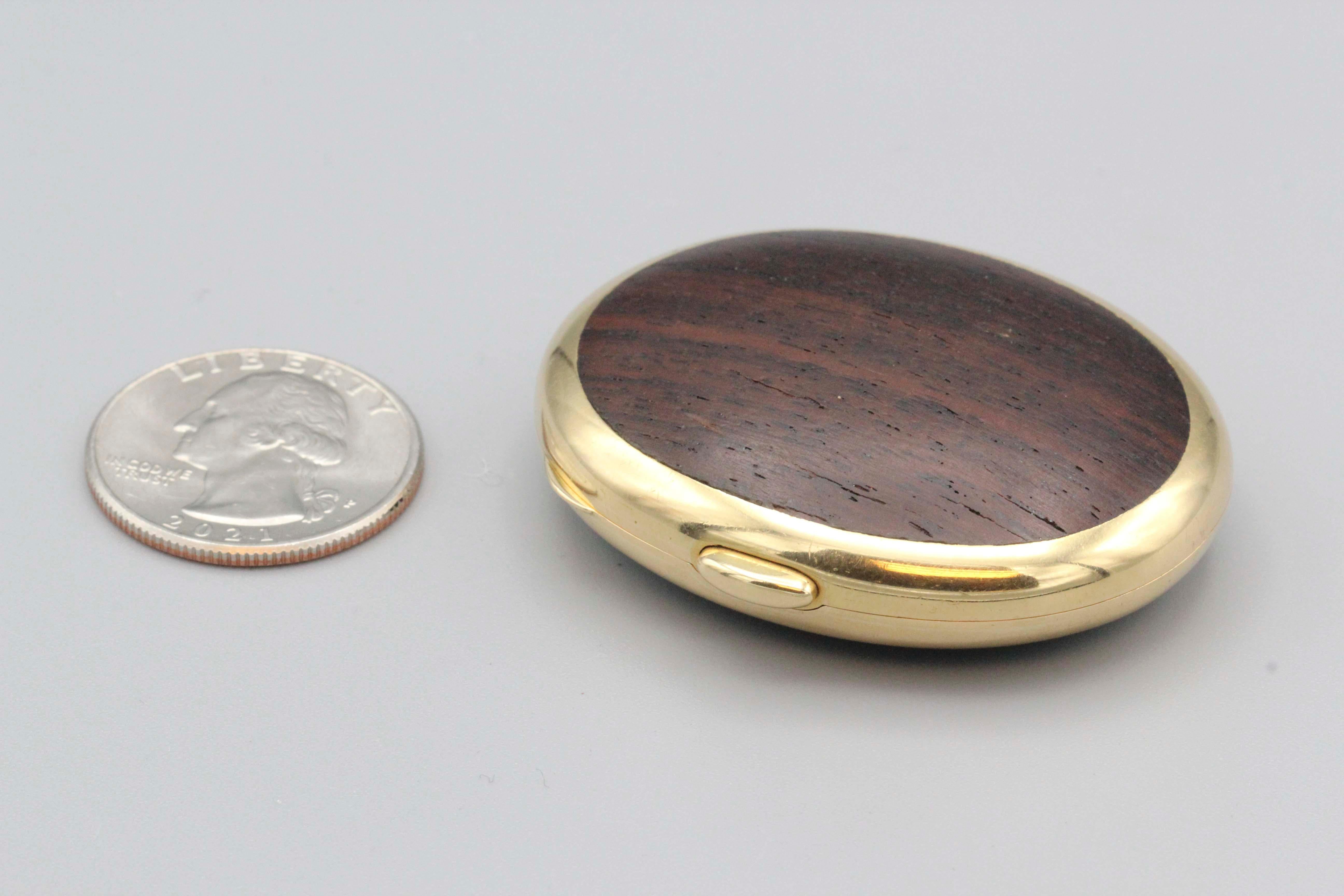 Women's or Men's Cusi Wood and 18k Gold Pill Box Pillbox For Sale