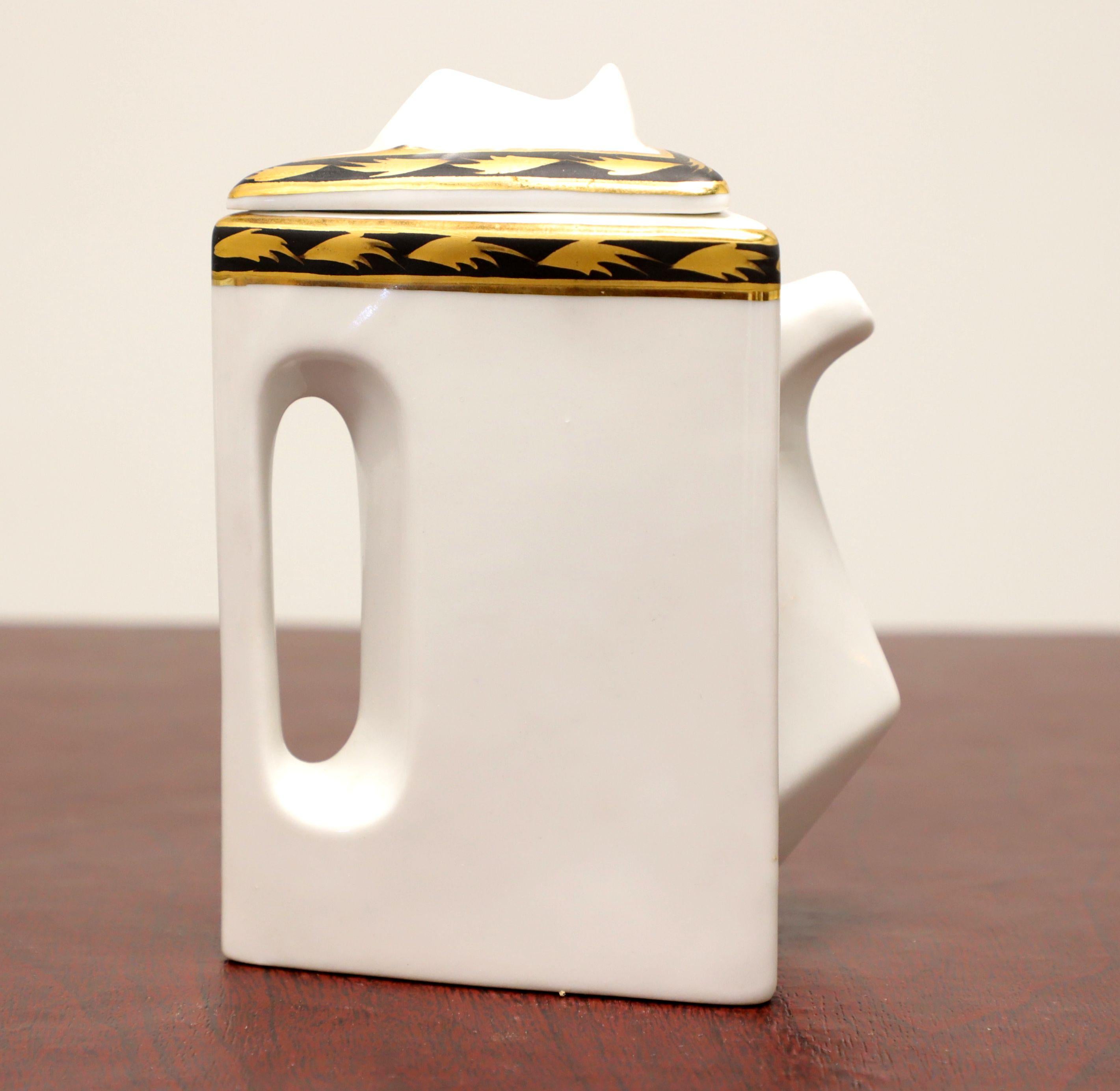 Japanese CUSINS Porcelain Triangular Coffee & Desert Set - Service for Five