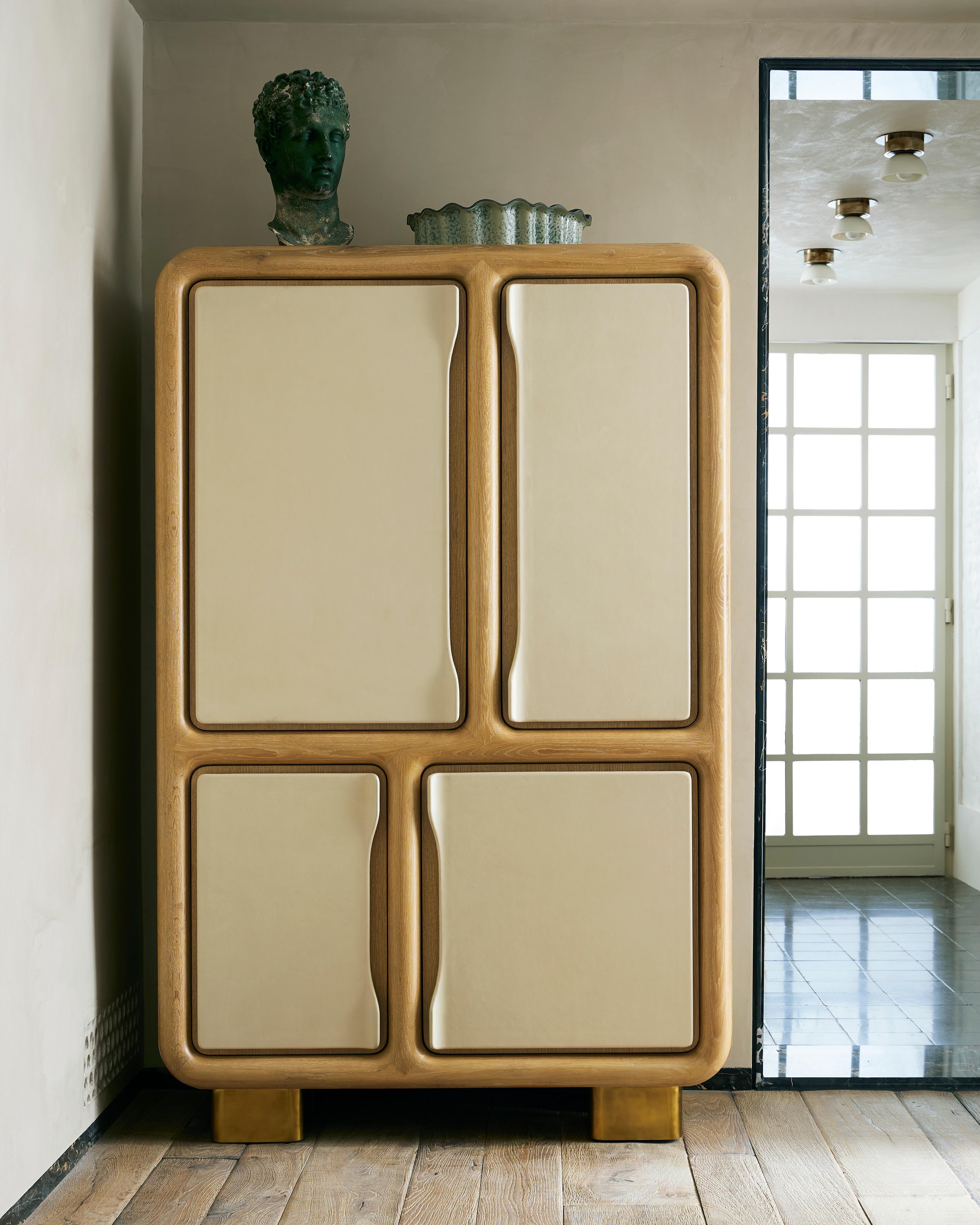Cusp Cabinet in vendita 6