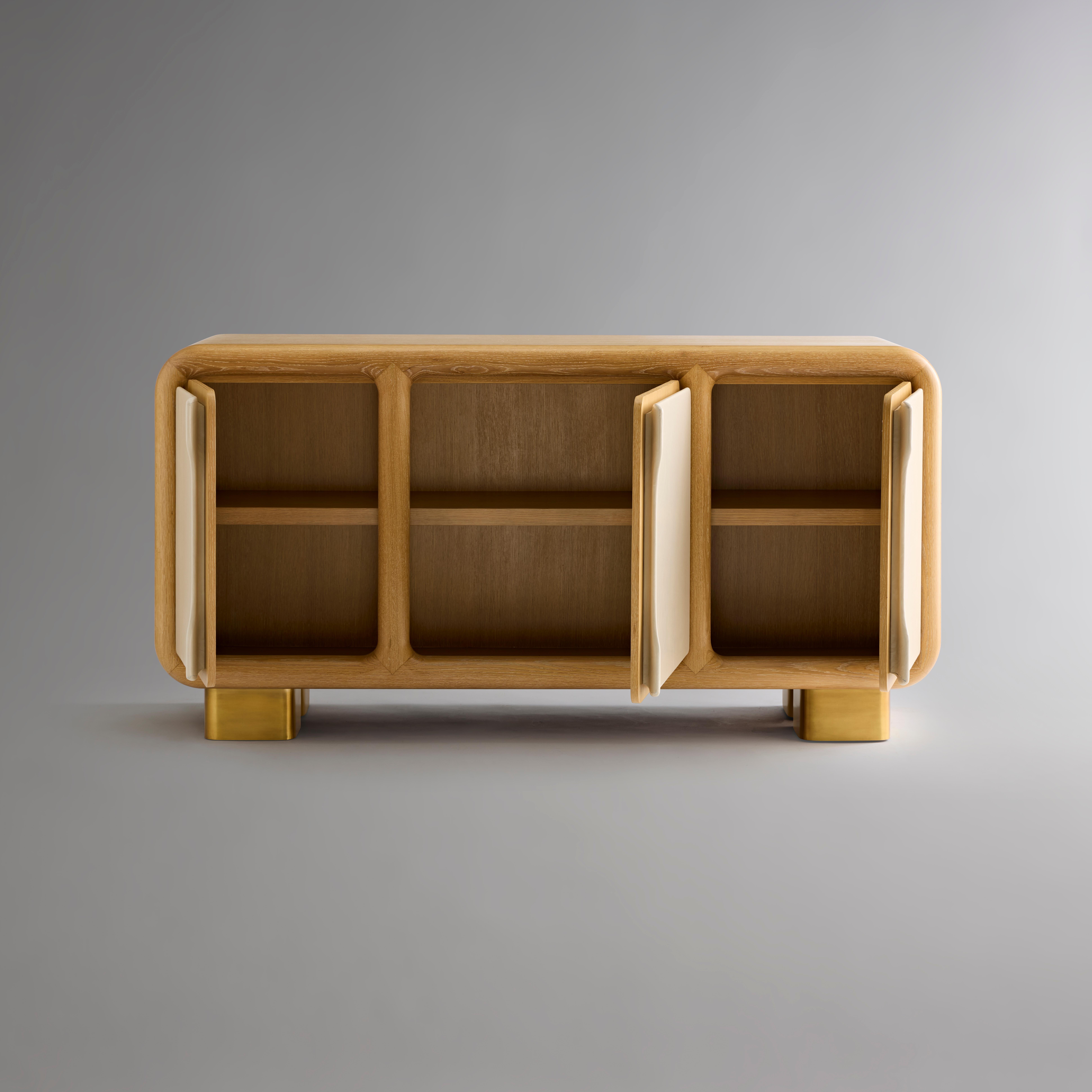 Credenza Cusp Asiático en venta
