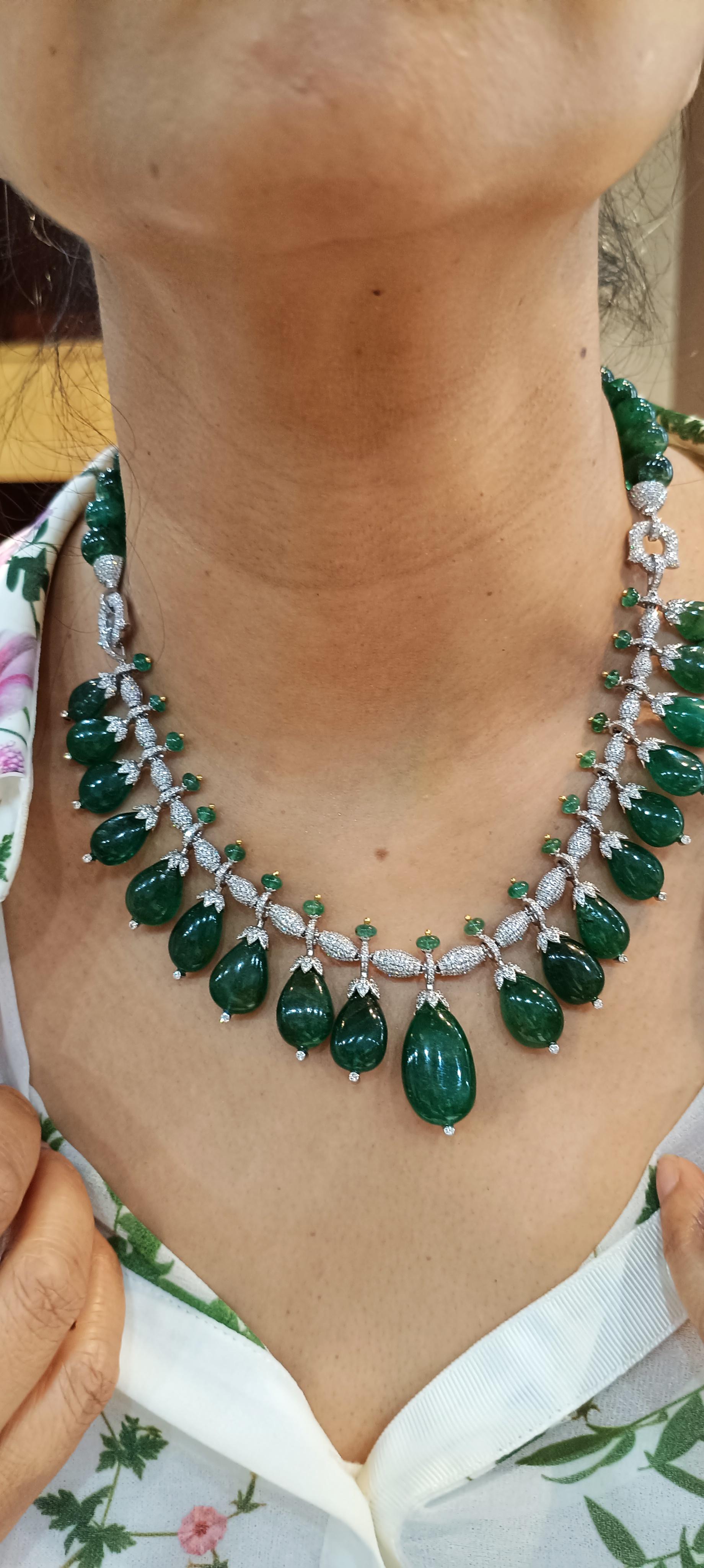 Collana personalizzata 14k Emerald Drop 297 carati smeraldo oro 14k 27gms Diamante 7,95 in vendita 3