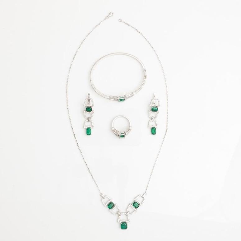Custom 18k White Gold 1.88ct Panjshir Afghan Emerald And Diamond Cocktail Ring 1