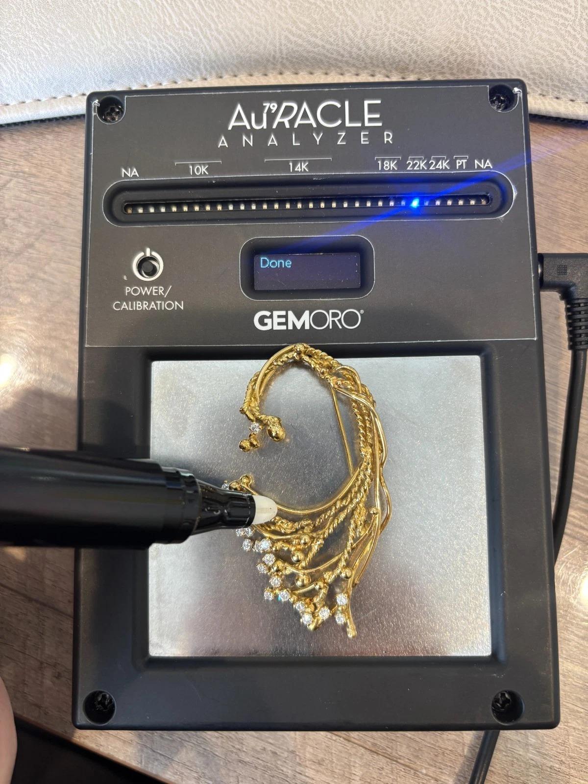 Custom 18K Gelbgold Diamant Rebe 1,00 ctw natürliche Diamanten 15,89g Brosche im Angebot 5
