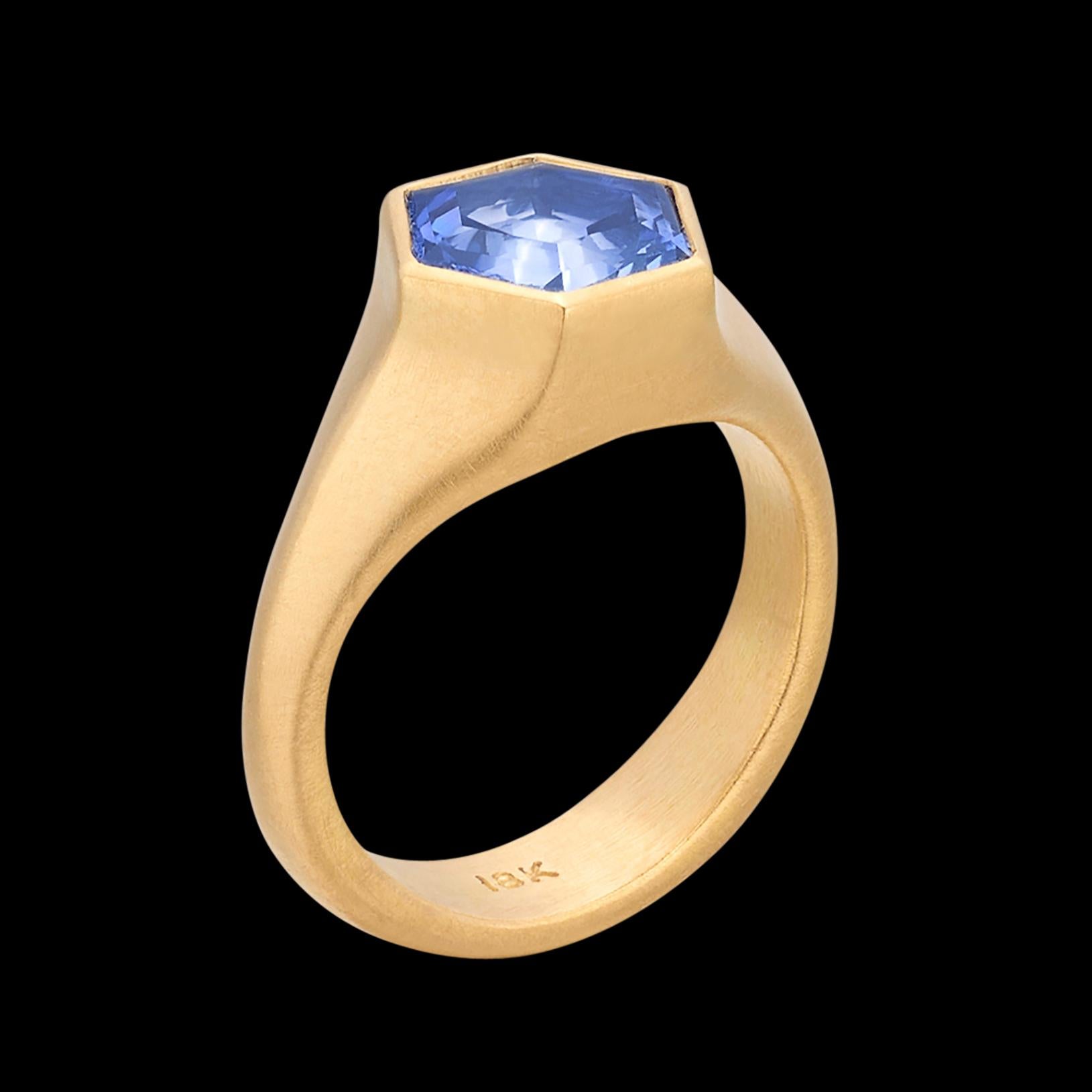 Custom 18kt 2.09ct Unheated Hexagon Sapphire Ring For Sale 1