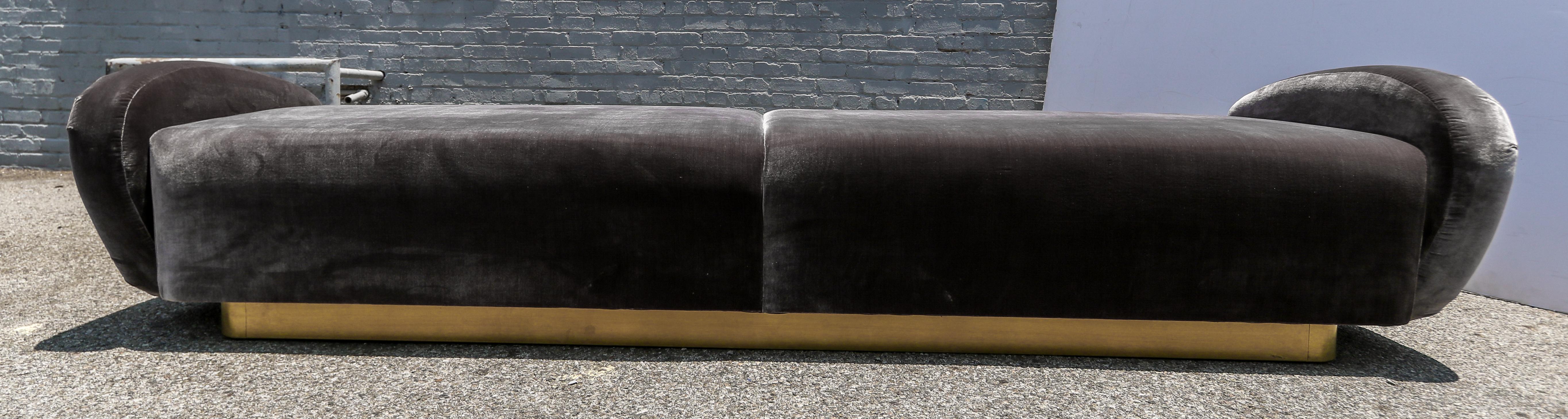 Custom 1960s Italian Style Velvet Sofa or Bench with Brass Base by Adesso Import In New Condition For Sale In Los Angeles, CA