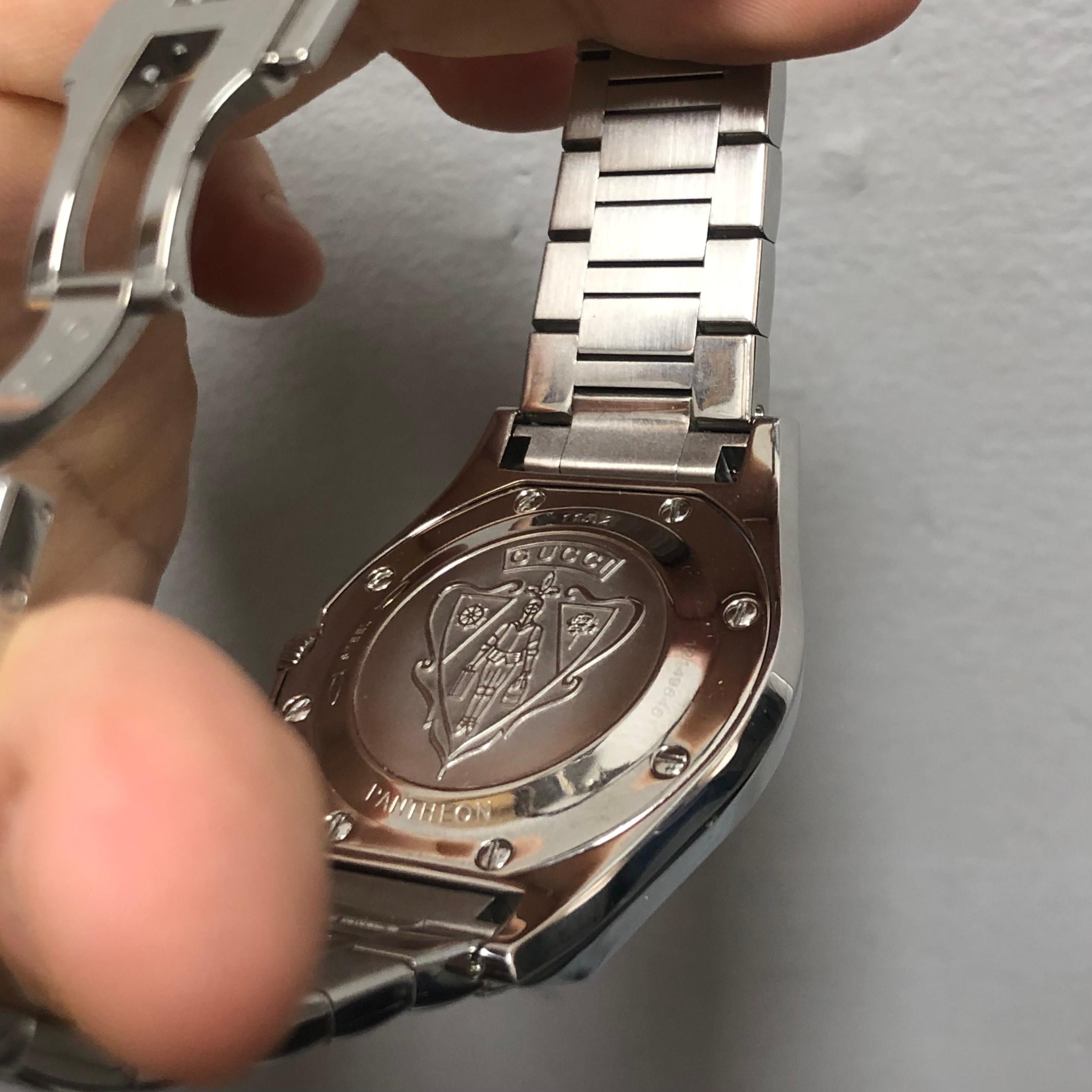 Custom 2 Carat Ct Gucci Men’s Pantheon 115.2 Real Natural Diamond 44mm Watch 1 For Sale 2