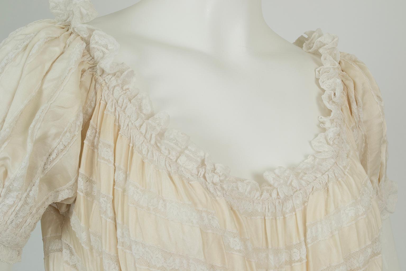 Custom 23' Cream Regency Ribbon Silk and Lace Wedding Gown – XS - S, 1930s For Sale 5