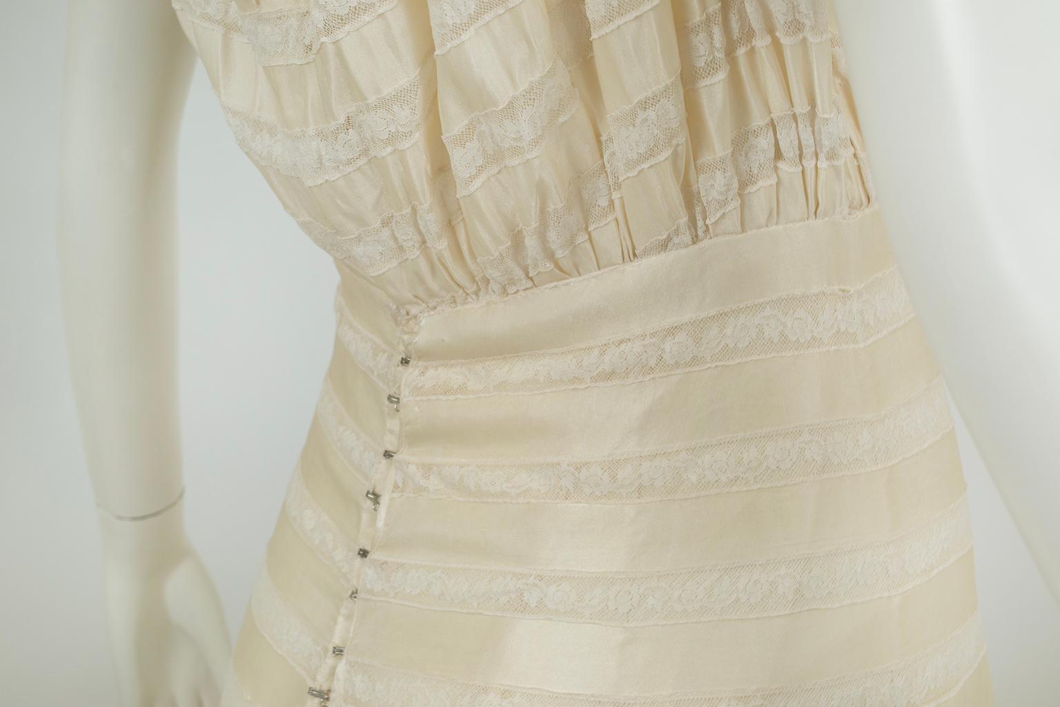 Custom 23' Cream Regency Ribbon Silk and Lace Wedding Gown – XS - S, 1930s For Sale 8