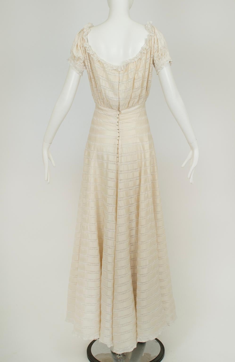 Custom 23' Cream Regency Ribbon Silk and Lace Wedding Gown – XS - S, 1930s In Good Condition For Sale In Tucson, AZ