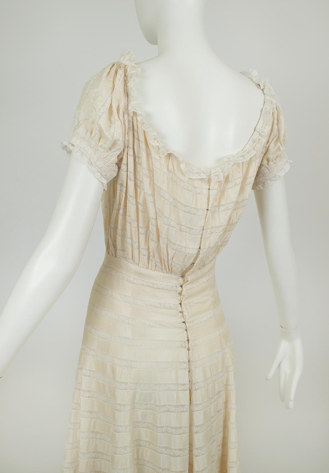 Custom 23' Cream Regency Ribbon Silk and Lace Wedding Gown – XS - S, 1930s For Sale 1