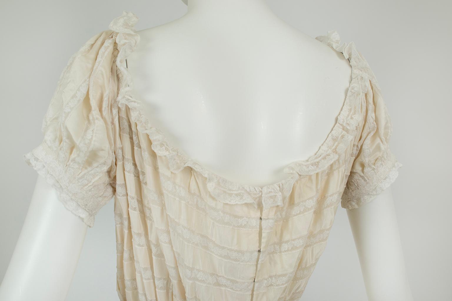 Custom 23' Cream Regency Ribbon Silk and Lace Wedding Gown – XS - S, 1930s For Sale 2