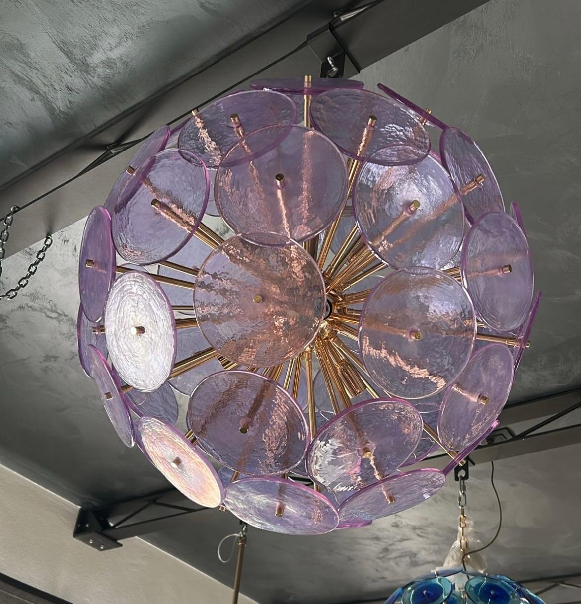 italien Lustre Spoutnik Alex irisé en verre de Murano, diamètre de 28 pouces en vente