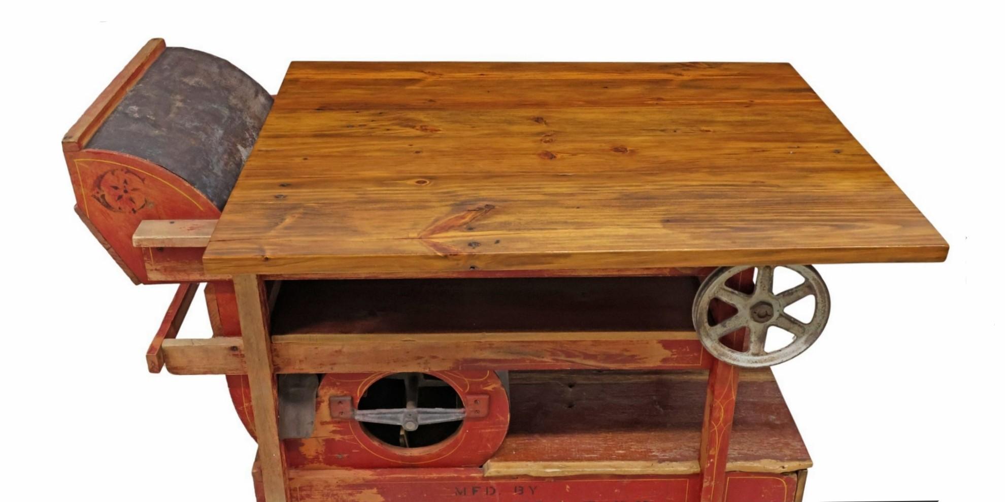 Custom American Antique Industrial Farm Clipper Now Work Table Kitchen Island en Bueno estado para la venta en Forney, TX