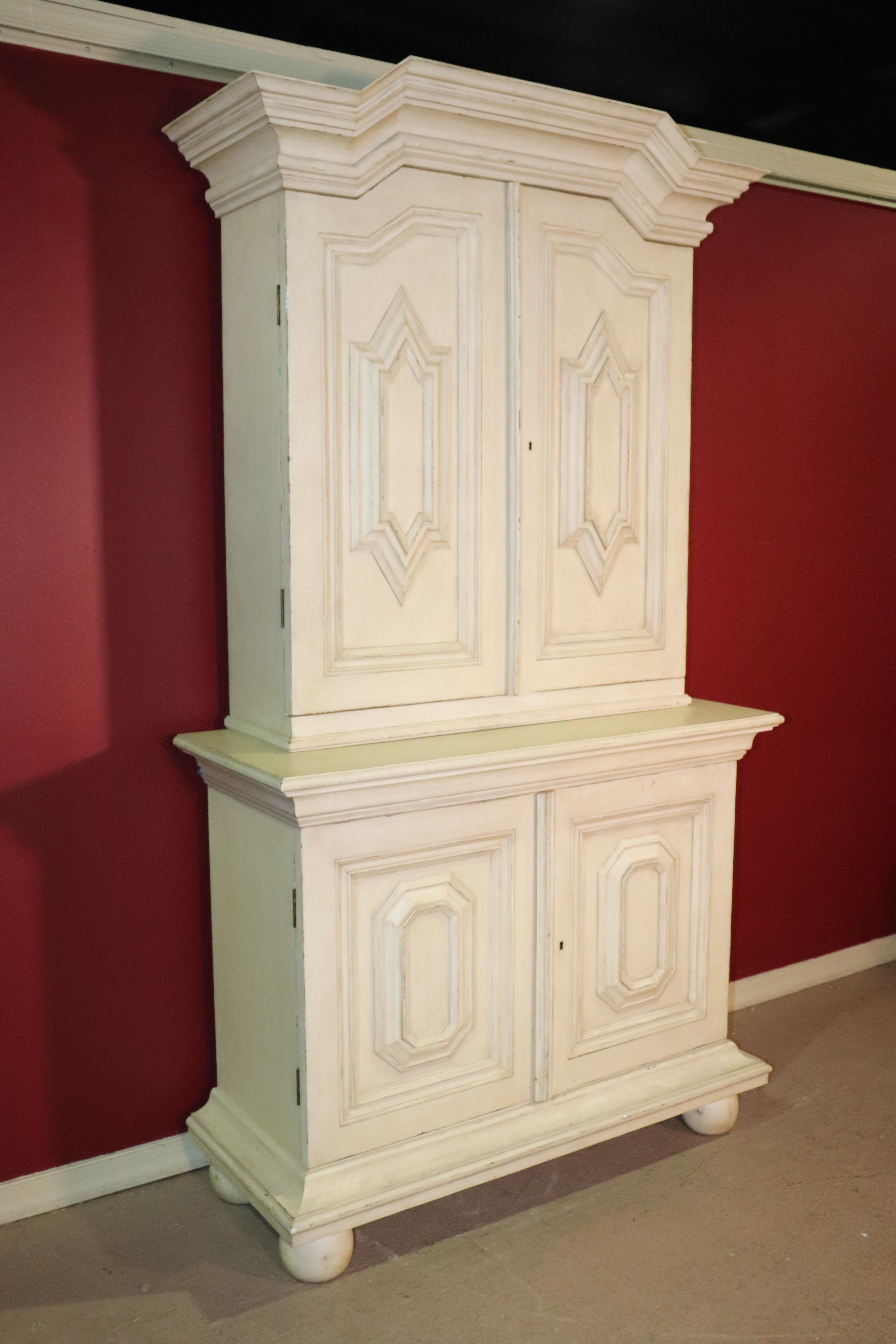 Custom Antique Distressed Two-Piece Painted Swedish Gustavian Armoire Wardrobe In Good Condition In Swedesboro, NJ
