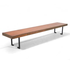 Maßgefertigte, von Architekten entworfene Bank