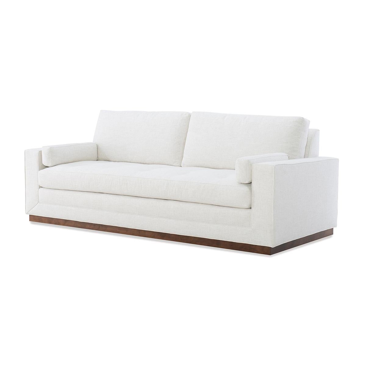 Maßgefertigtes Sofa im Art-déco-Stil (amerikanisch) im Angebot