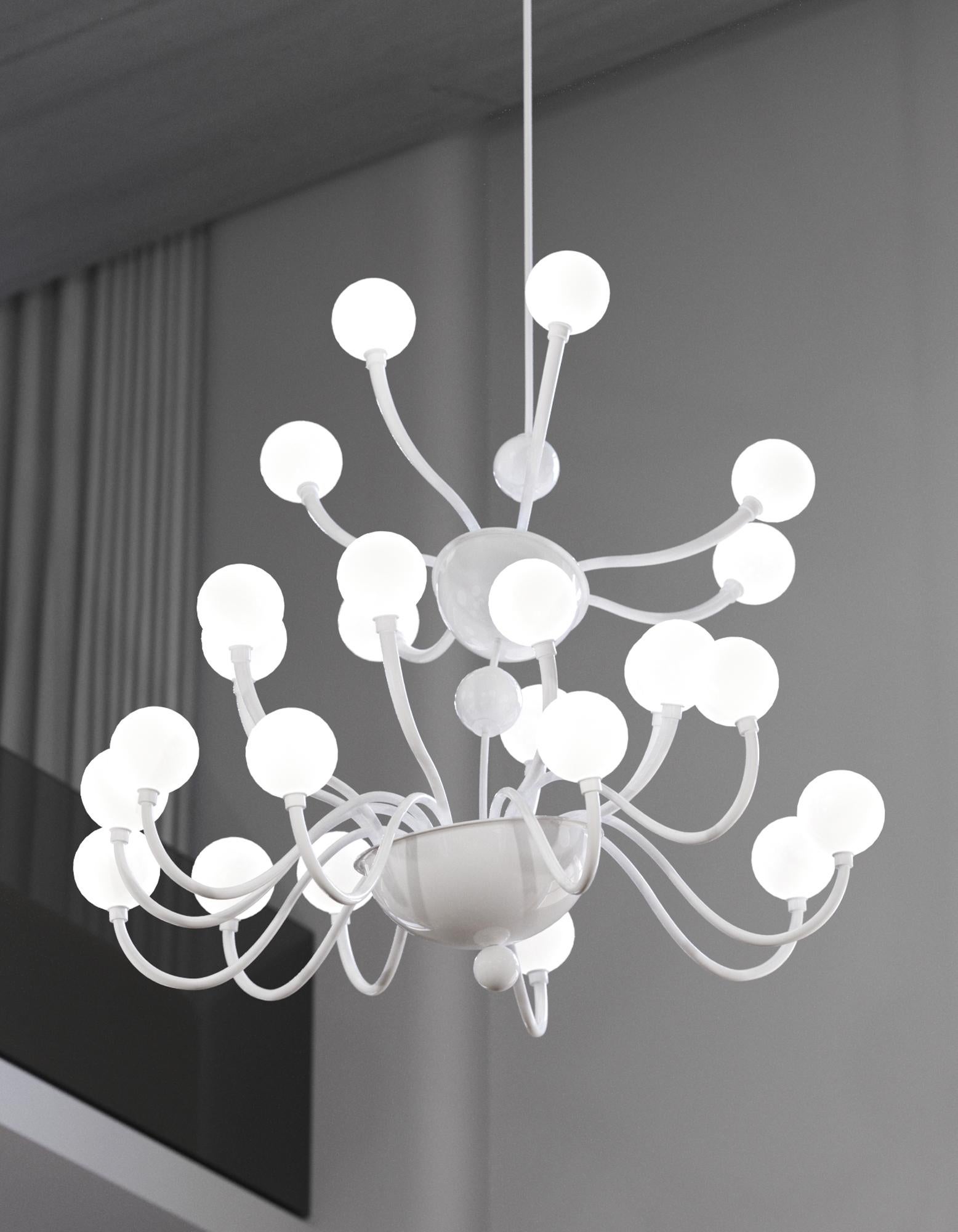 Lampadario artistico personalizzato a 20 bracci in vetro di Murano bianco di Multiforme in vendita 1