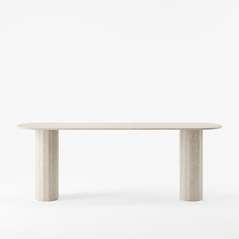 Esemplificando l'incrollabile impegno di Lemon per l'eleganza e la maestria, la console Ashby racchiude alla perfezione l'etica del marchio. Il suo magnifico design mette in mostra l'armoniosa fusione di meticolosa artigianalità, semplicità senza