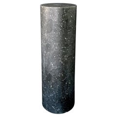 Zylindrische Säule/Podest aus belgischem Blaustein nach Maß