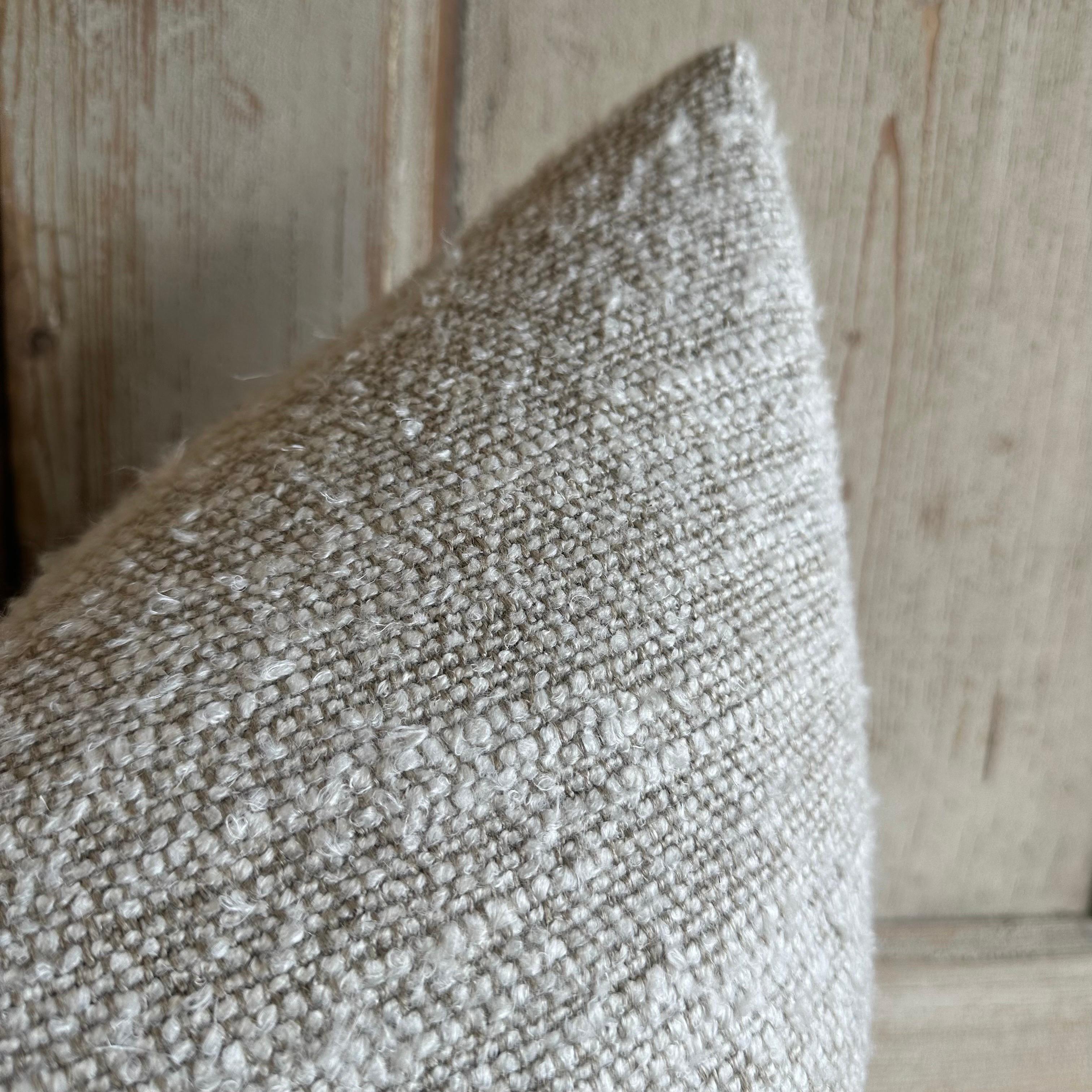 Custom Belgian Woven Linen Accent Pillow in Oatmeal In New Condition For Sale In Brea, CA