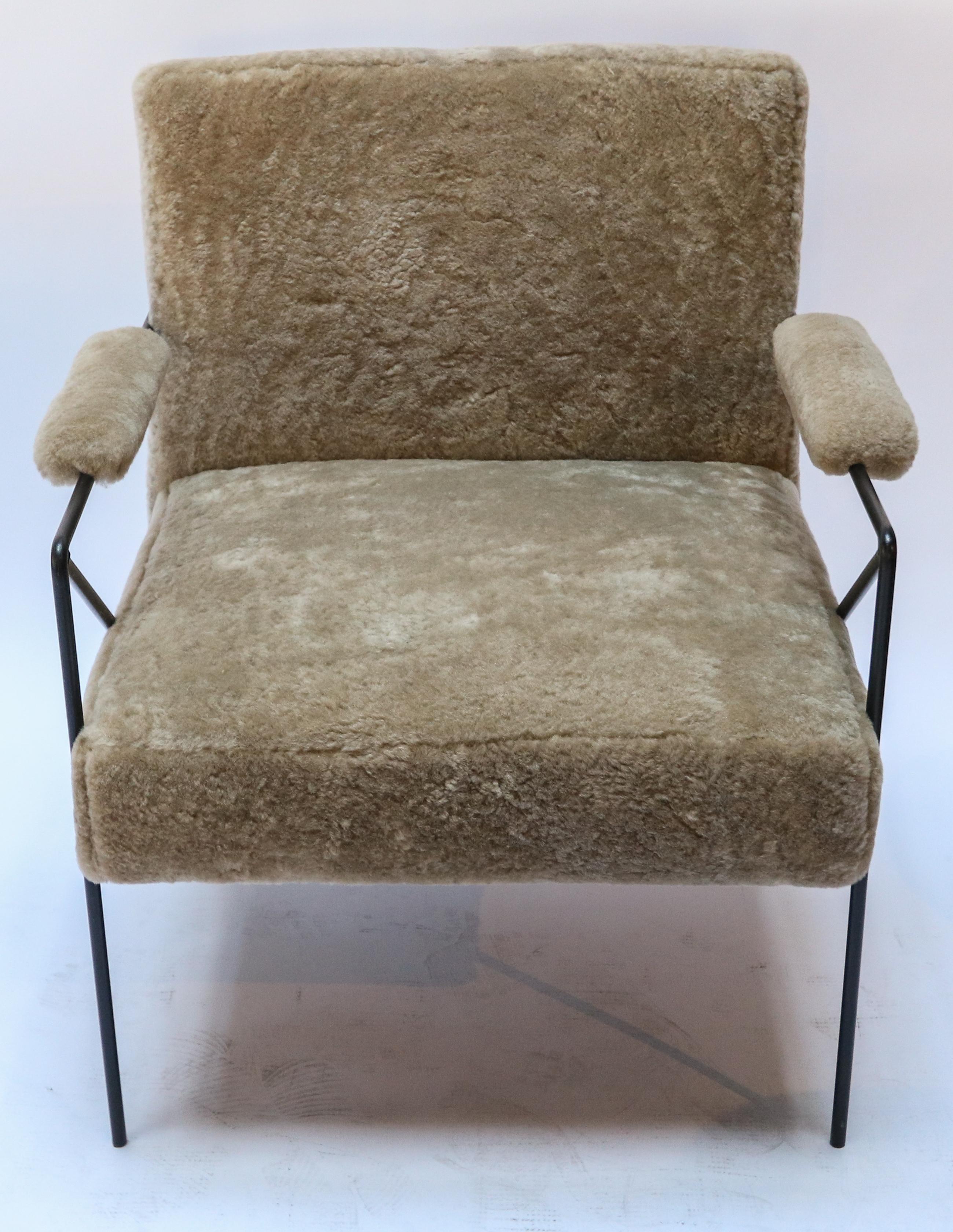 Mid-Century Modern Custom Black Metal Armchairs in Tan Sheepskin by Adesso Imports For Sale