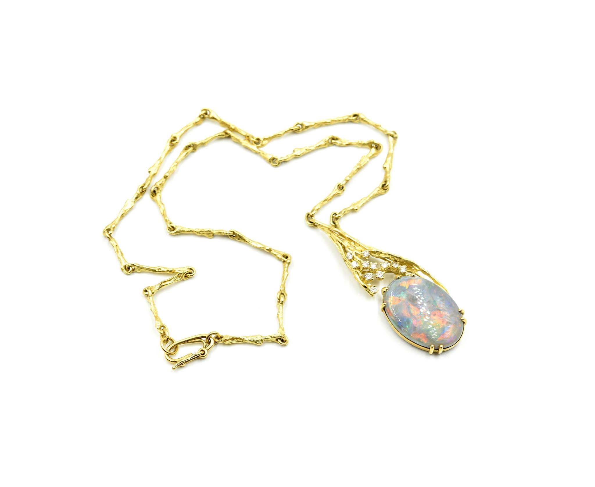Custom Black Opal and Diamond 18 Karat Yellow Gold Necklace In Excellent Condition In Scottsdale, AZ