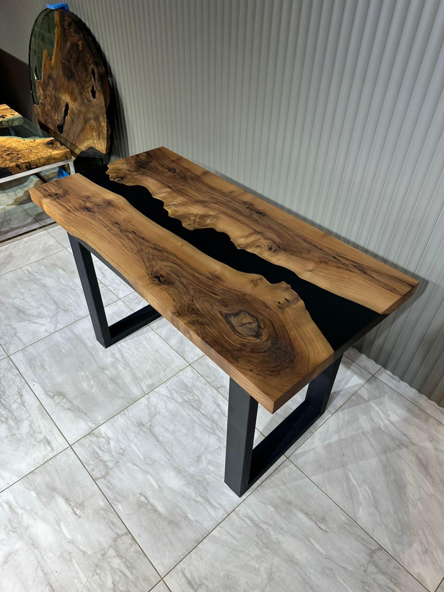 Walnut Epoxy Resin Dining Table

This table is made of walnut wood & black epoxy.

Custom sizes, colours and finishes are available!