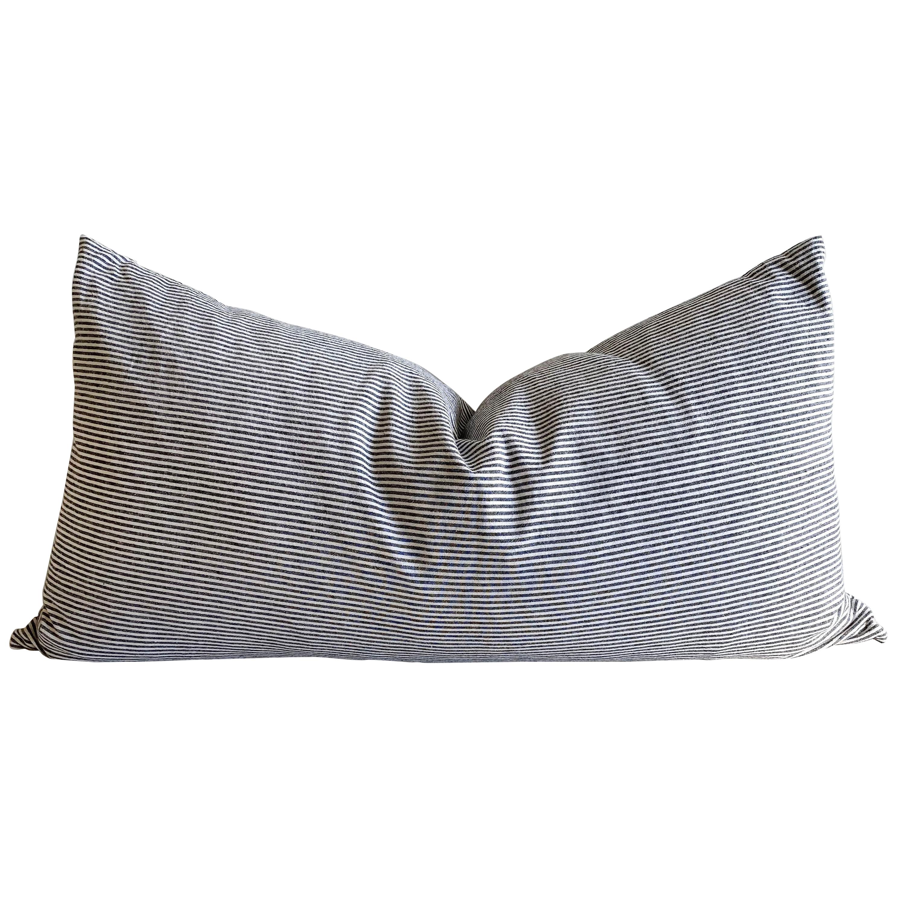 Revêtement d'oreiller à carreaux bleus et blancs personnalisé en taille de lit en vente