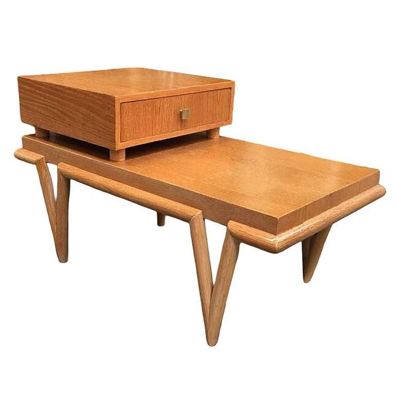 Milieu du XXe siècle Ensemble table basse et table d'appoint sur mesure du milieu du siècle avec pieds en forme de V en vente