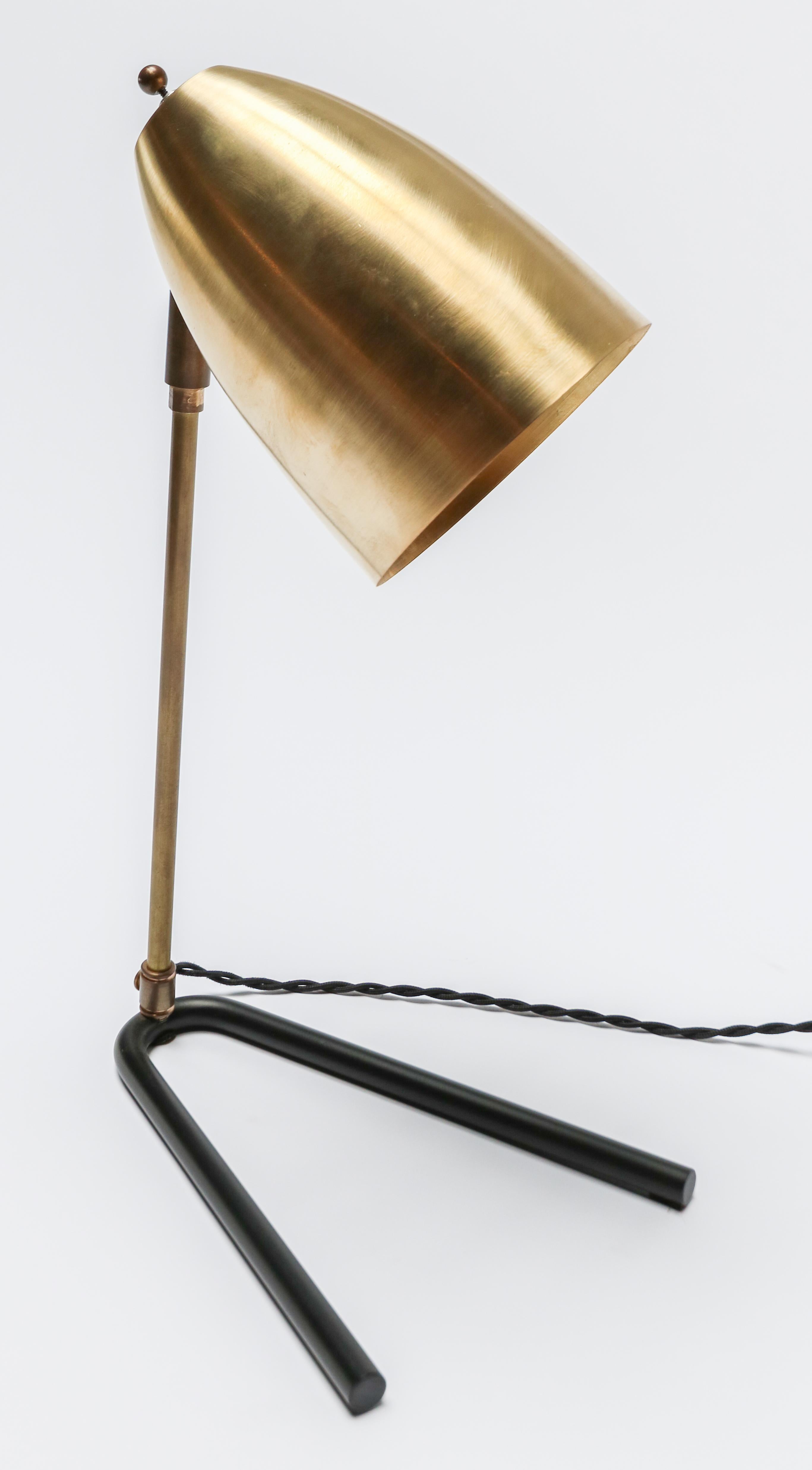 Custom Brass and Black Metal Midcentury Style Desk Lamp by Adesso Imports In New Condition For Sale In Los Angeles, CA