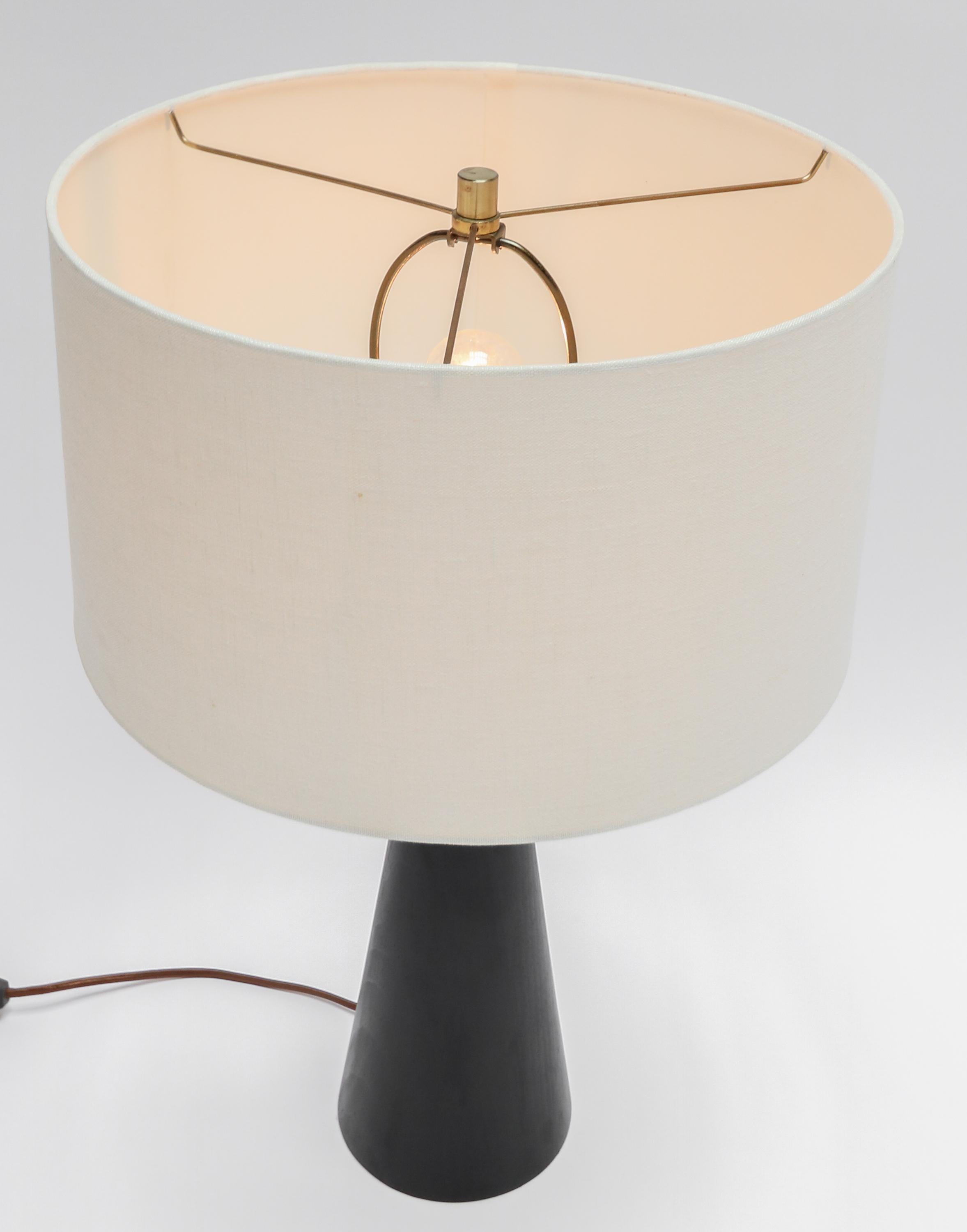 Custom Brass and Black Table Lamp with Ivory Linen Shade by Adesso Imports For Sale 2