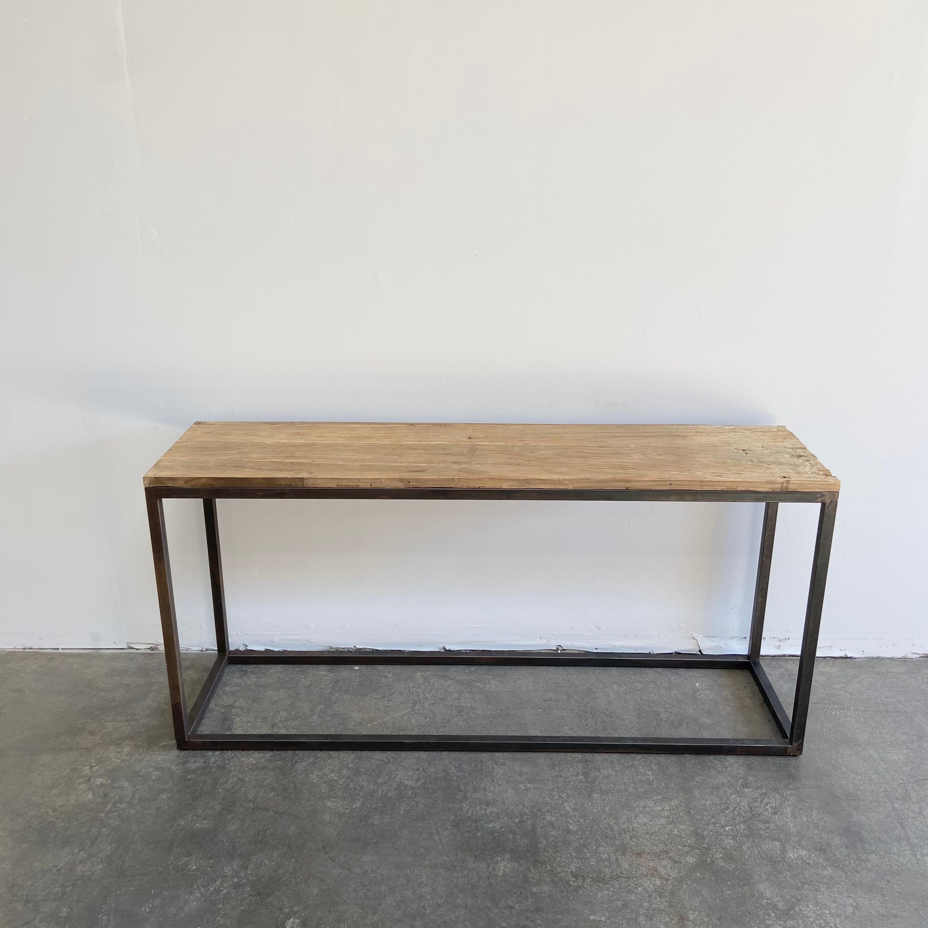 Custom Brick Makers Console Table Iron and Reclaimed Elm Wood In New Condition For Sale In Brea, CA