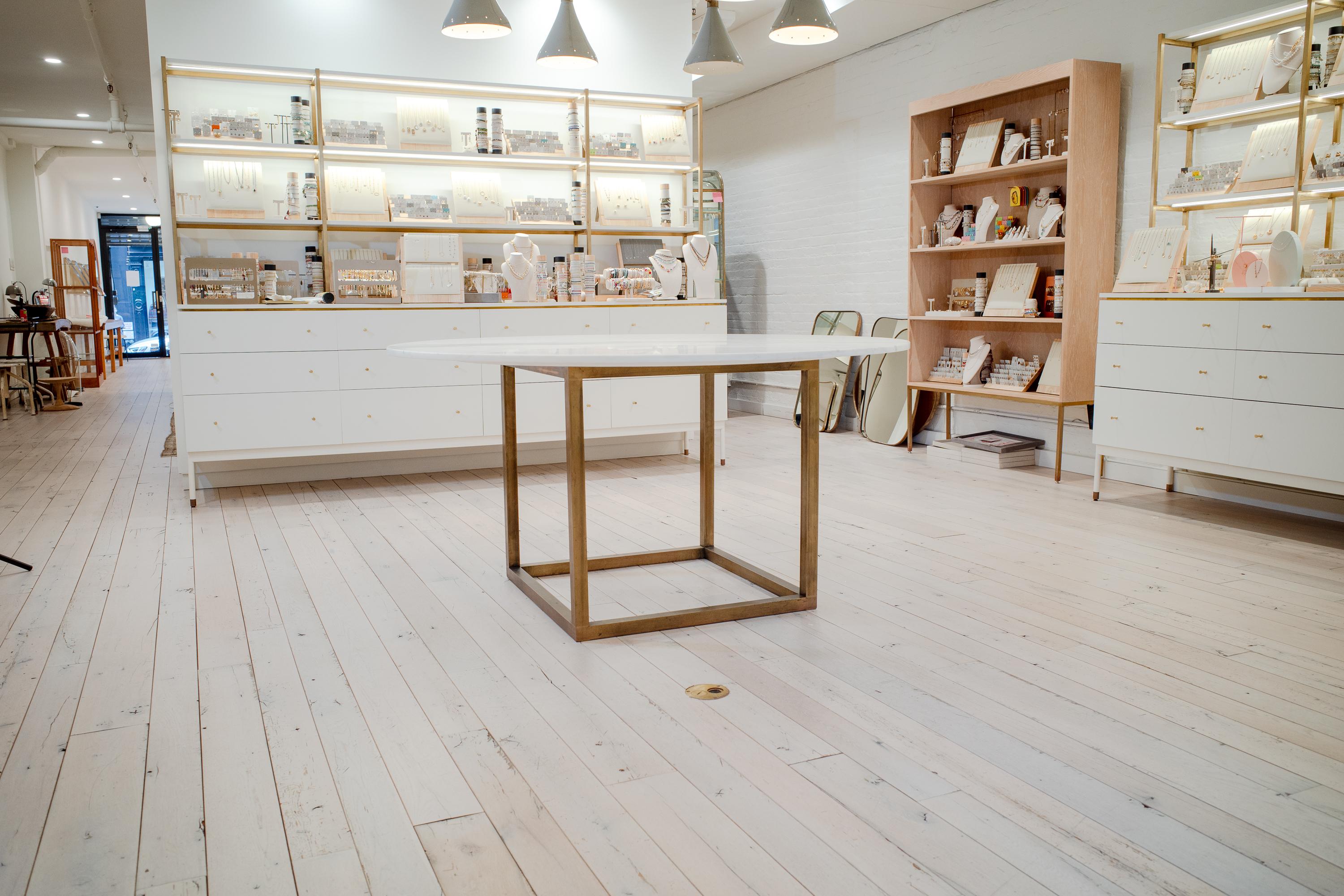 American Custom Built Calcatta and Brass Dining Table 5'W For Sale