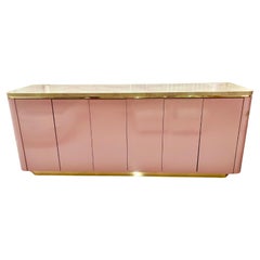 Armoire à vêtements sur mesure Stratifié rose/mauve et laiton