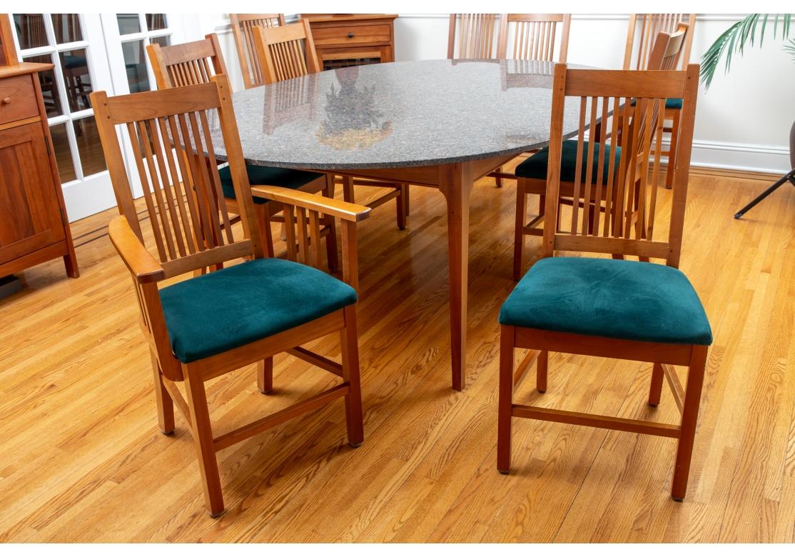 Maßgefertigter ovaler Kirschbaumholztisch mit Granitplatte und 2 Sesseln, 8 Beistellstühle  im Angebot 2