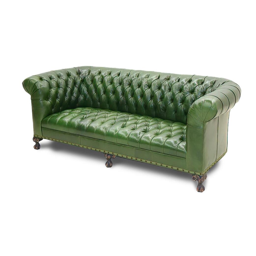 Custom Classic Chesterfield Sofa In New Condition For Sale In Westwood, NJ
