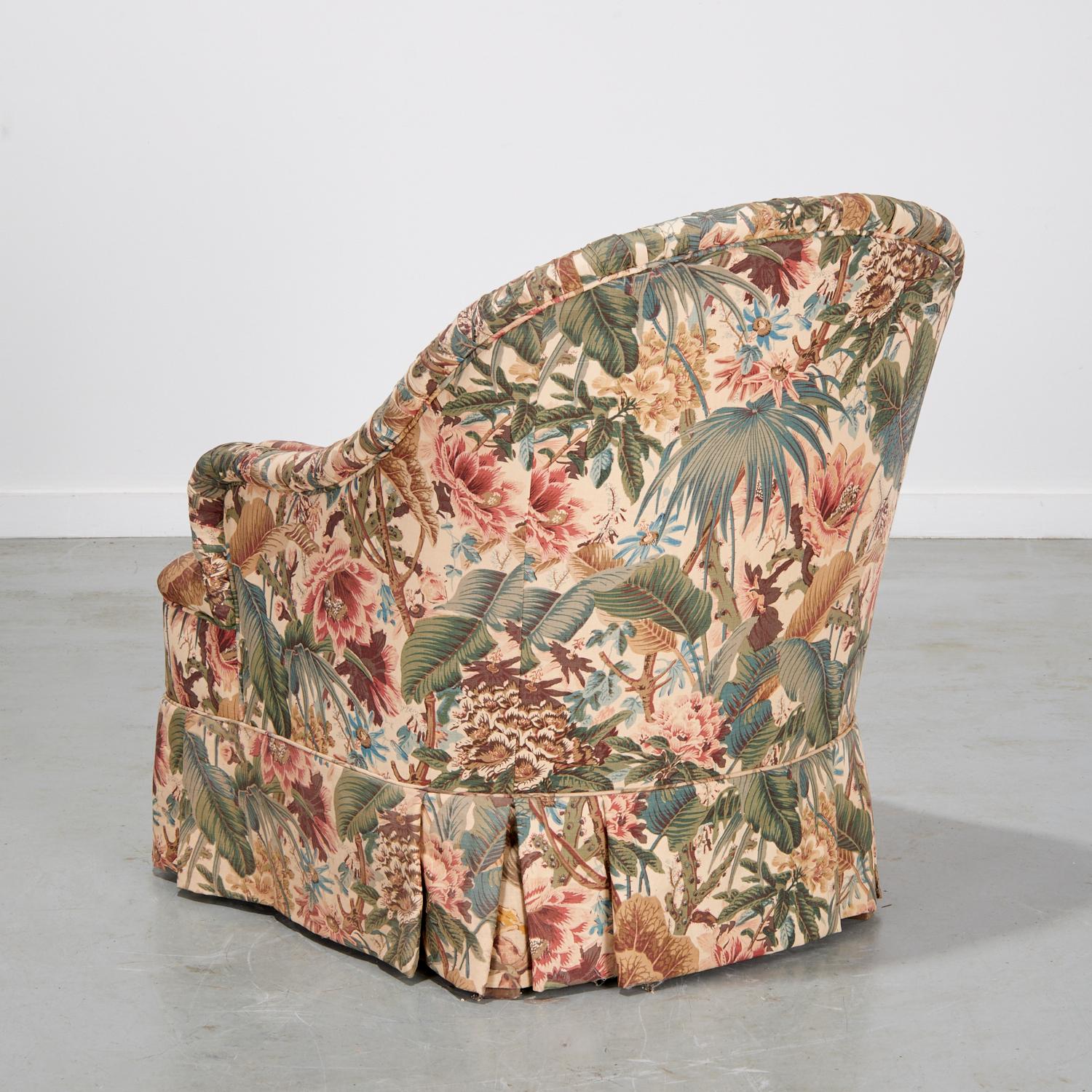 Hand-Crafted Custom Club Chair Upholstered in Bennison Fabrics Jungle Original on Beige Linen For Sale