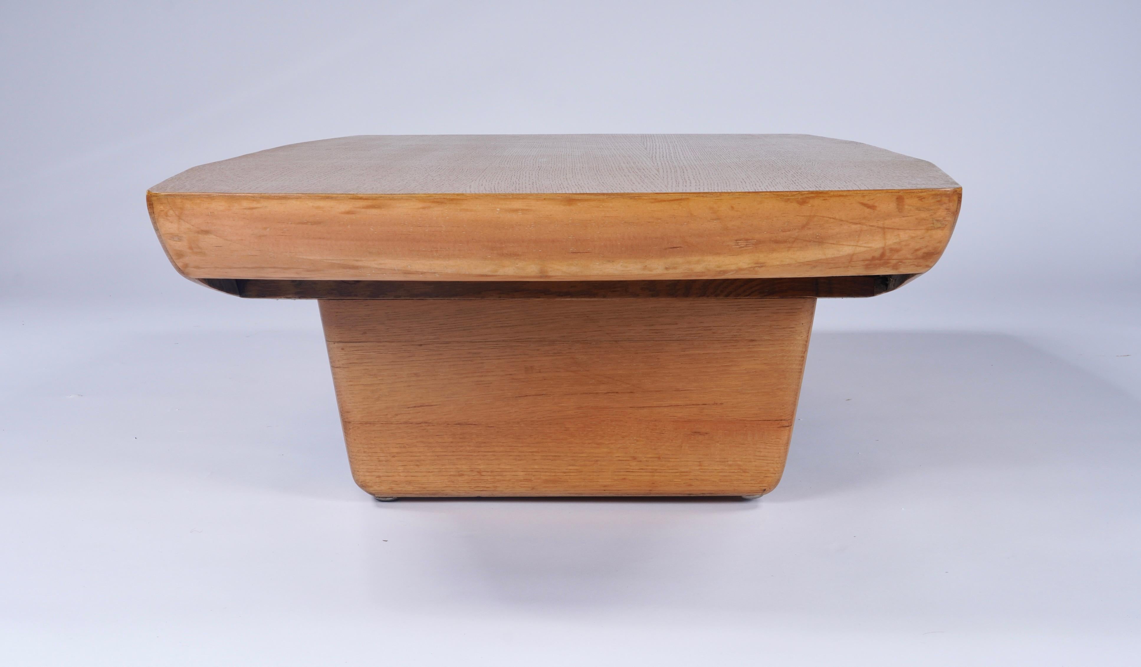Milieu du XXe siècle Table basse sur mesure CIRCA 1950 The Modernity en vente