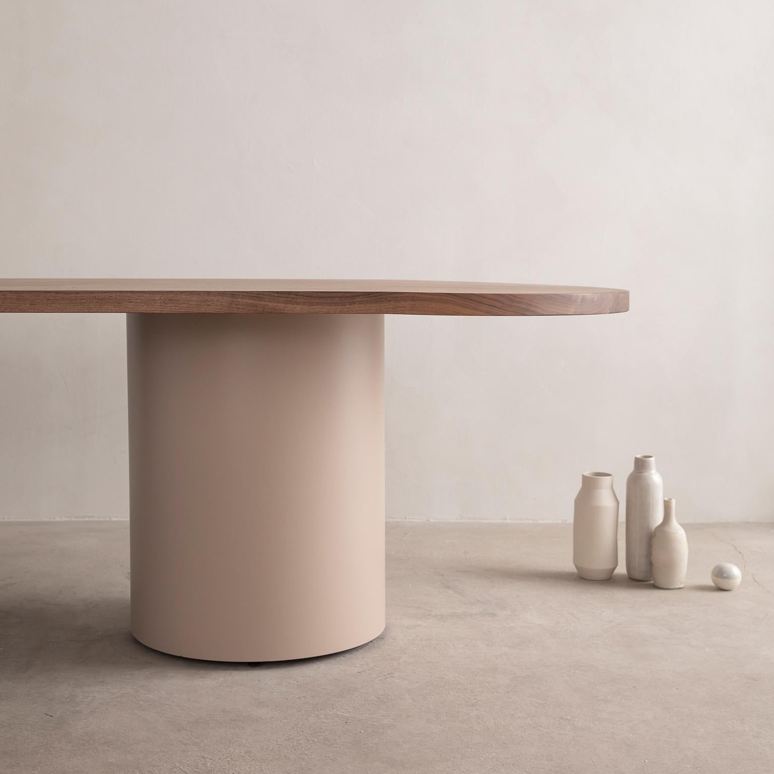 Custom Column Meeting Table aus Massivholz mit Metallfuß (Geölt) im Angebot