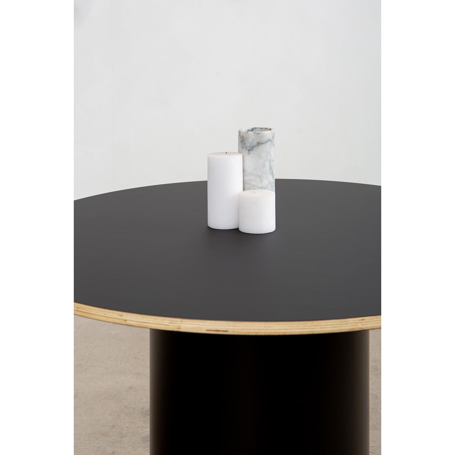 Custom Column Meeting Table aus Massivholz mit Metallfuß im Angebot 1