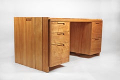 Bureau en bois massif commandé sur mesure par John Kapel, artisan californien