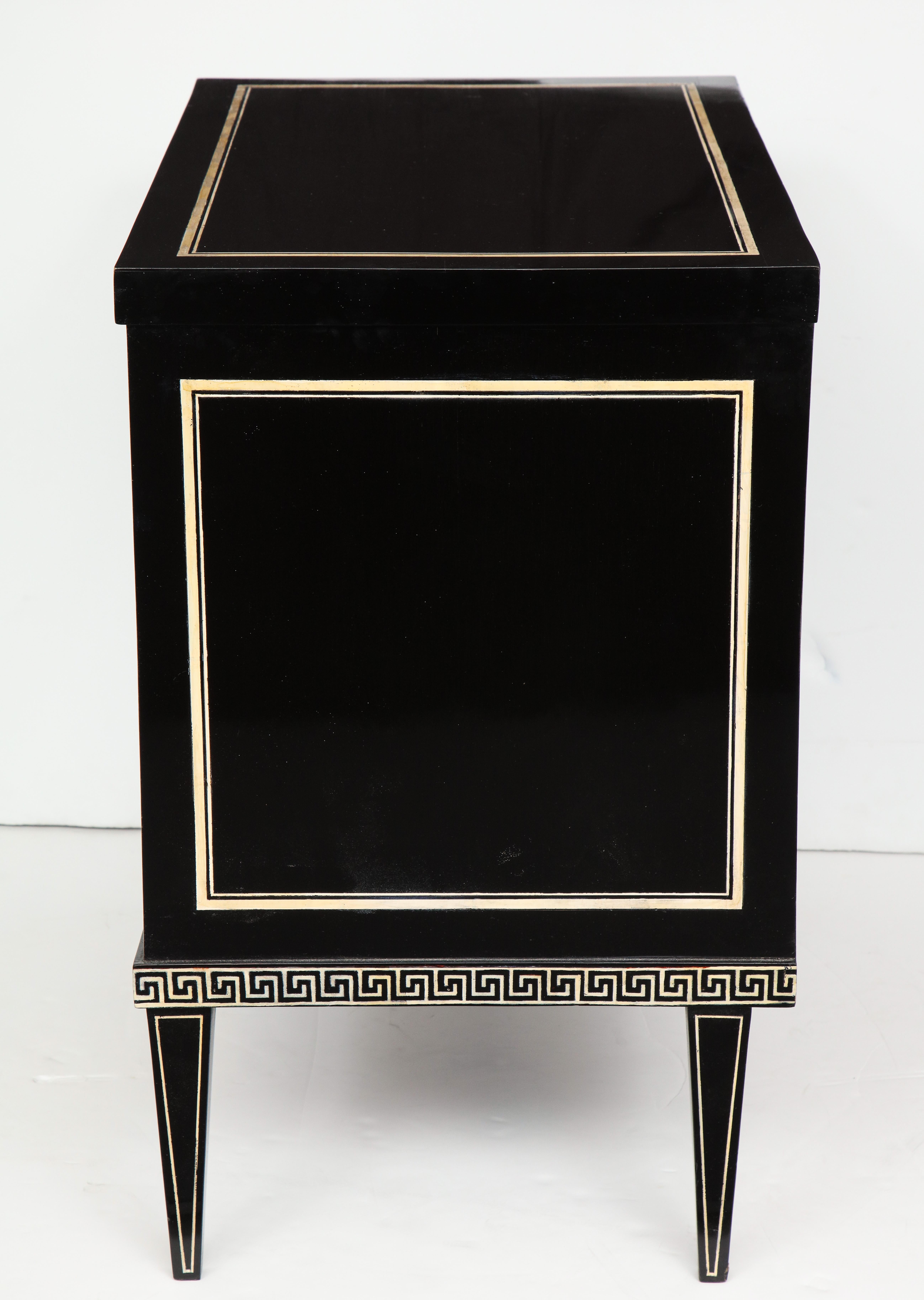 Custom Neoclassic Hand Painted Commode in the Fornasetti Manner In New Condition For Sale In New York, NY